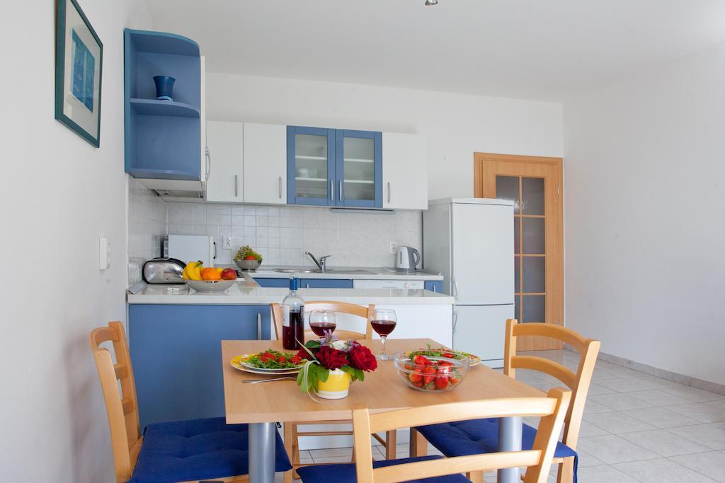 Apartment Firule Sandy Beach Split Exterior photo