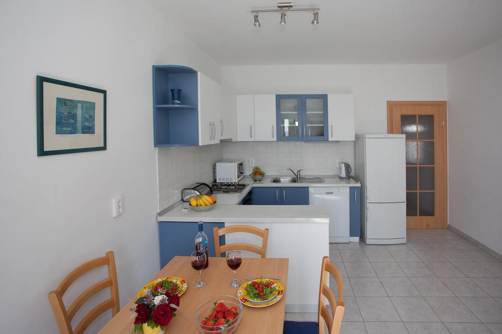 Apartment Firule Sandy Beach Split Exterior photo